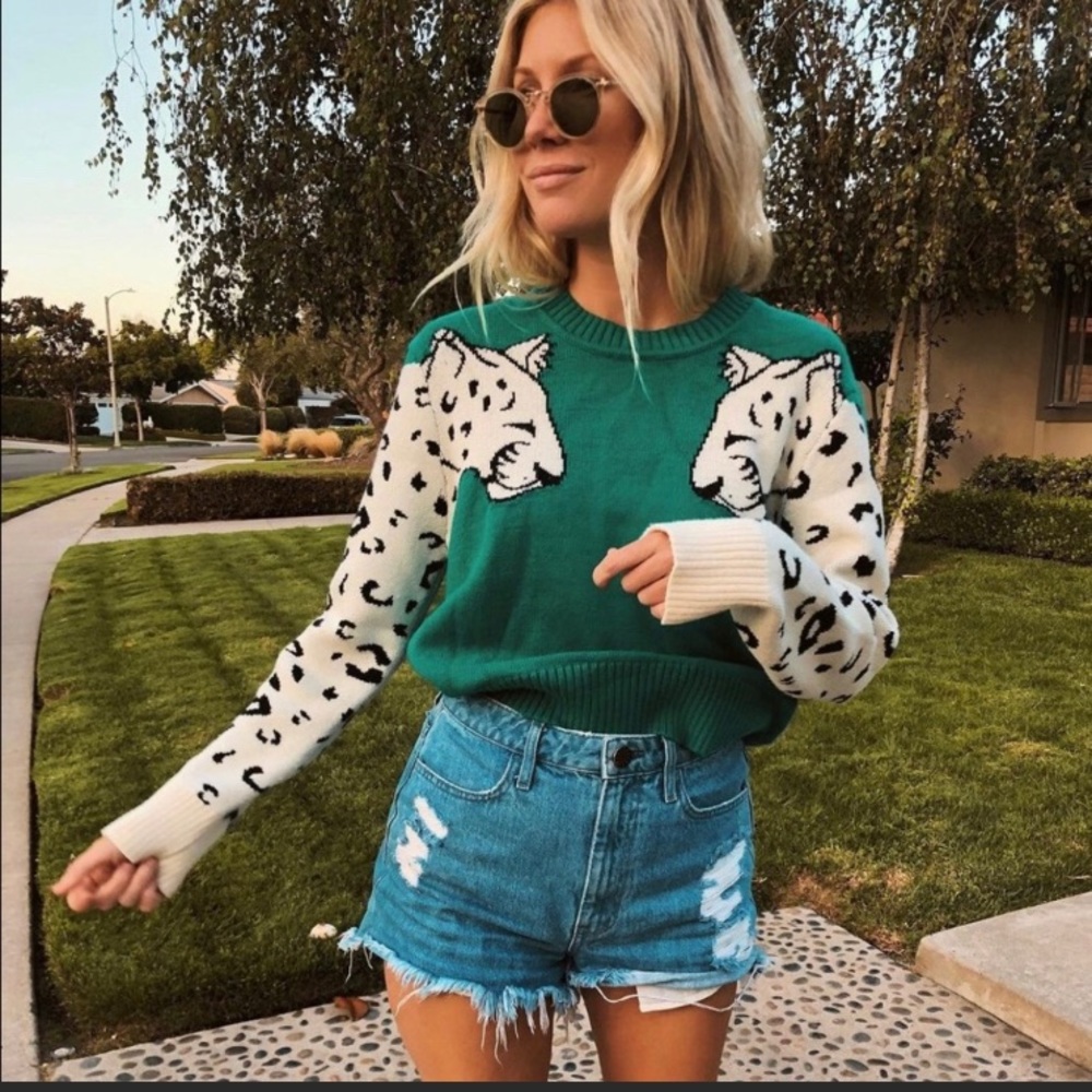 Snow leopard sweater - Picture 2 of 6